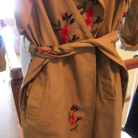{Anthropologie & Cartonnier} belted embroidered trench coat - Sz M - Picture 10 of 14